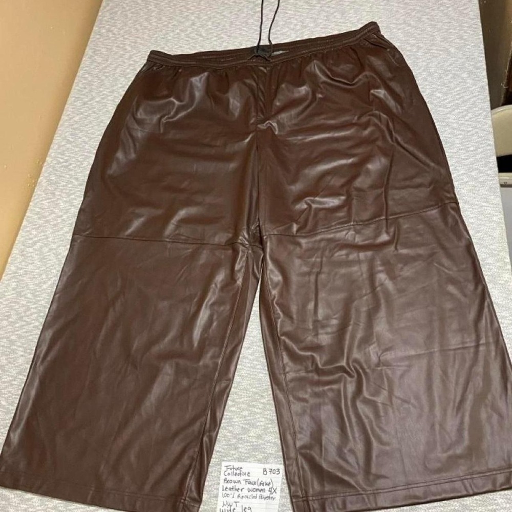 Future collective Brown faux/fake leather wide leg pants NWT women 4X. SKU-B703